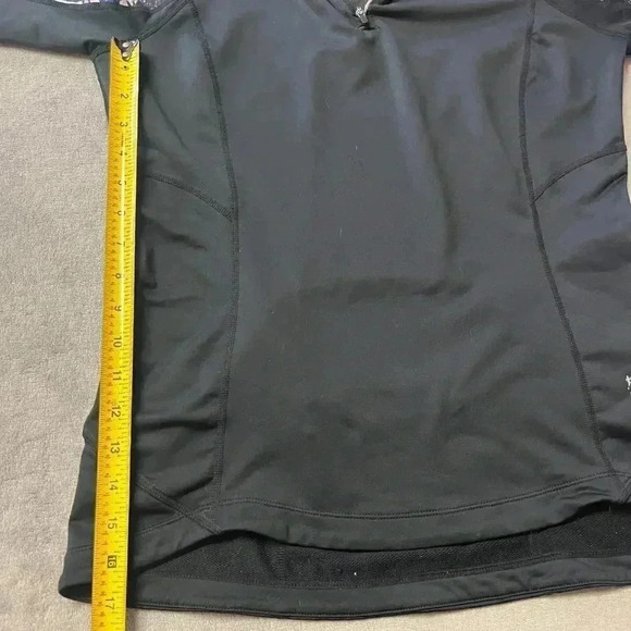 Running Room Athletic Running 1/4 Zip Pullover Jacket - Picture 13 of 14